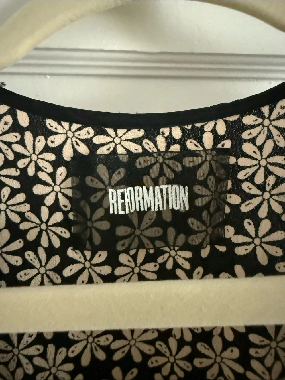 Reformation Ada Button Down Top Size 4 Black and White Floral - Picture 5 of 7